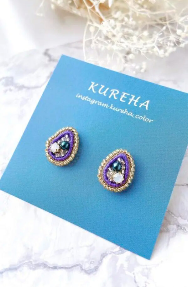 小粒雫ピアス　ビーズ　刺繍　紫