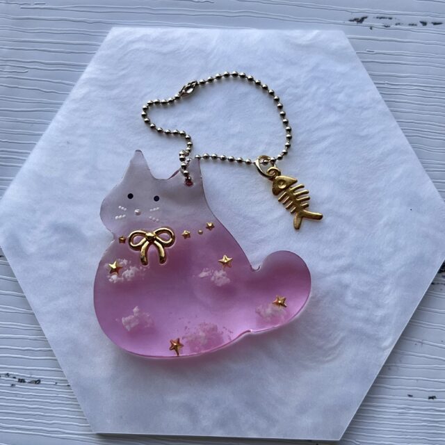 星降るねこキーホルダー　（ぽってり）