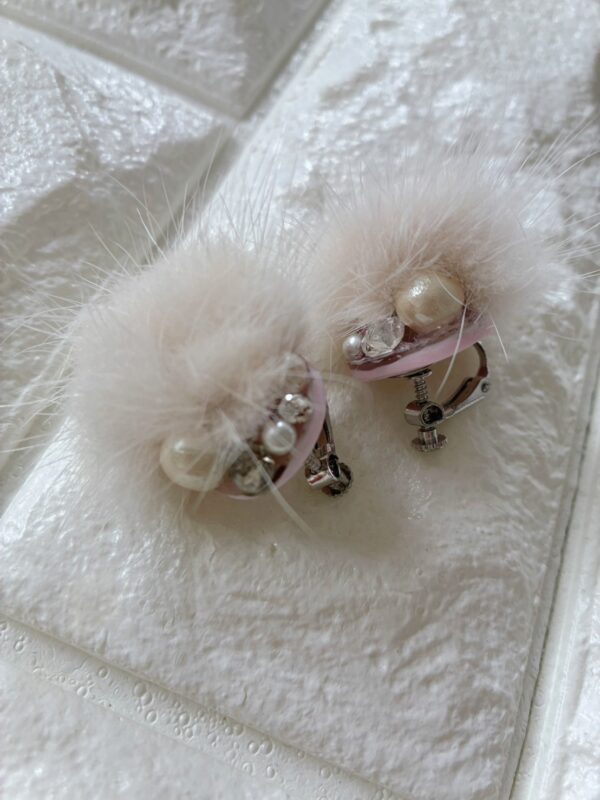 ミンクファーイヤリング（アイボリー）