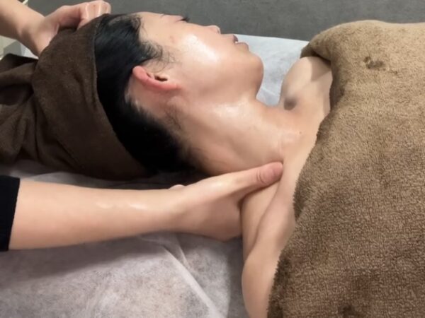 小顔フェイシャルリンパ