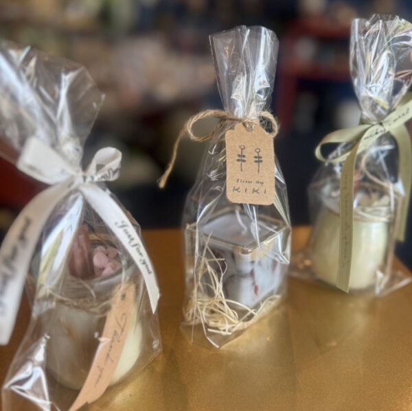 【イヤスタ限定】ミツバチプリザーブドフラワー(ボタニカルキャンドル付き）