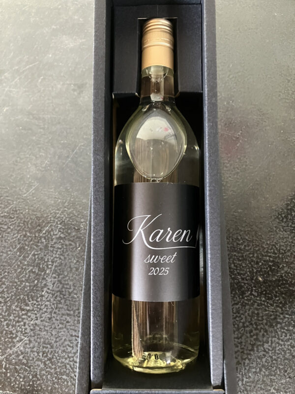 白いちごワイン　karen sweet